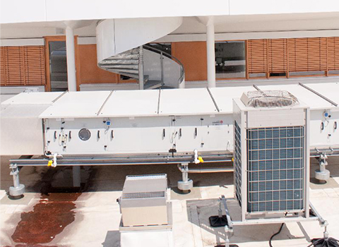Lüfungs- und Klimaanlage auf dem Dach_HEIFO